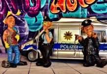 Policijski službenik udaljen iz službe jer je izazvao prometnu nesreću pod utjecajem alkohola